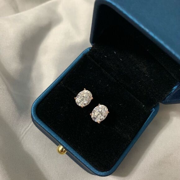 14k Diamond Moissanite 4 Carat Screw Back Solitaire Earrings - Picture 5 of 11